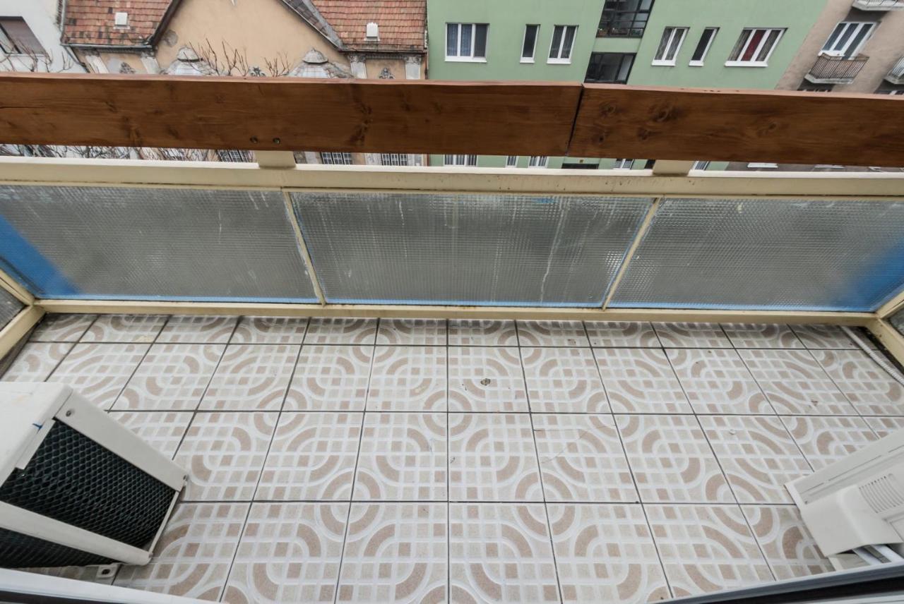 Central Home- Pesterzsebet Budapest Eksteriør bilde