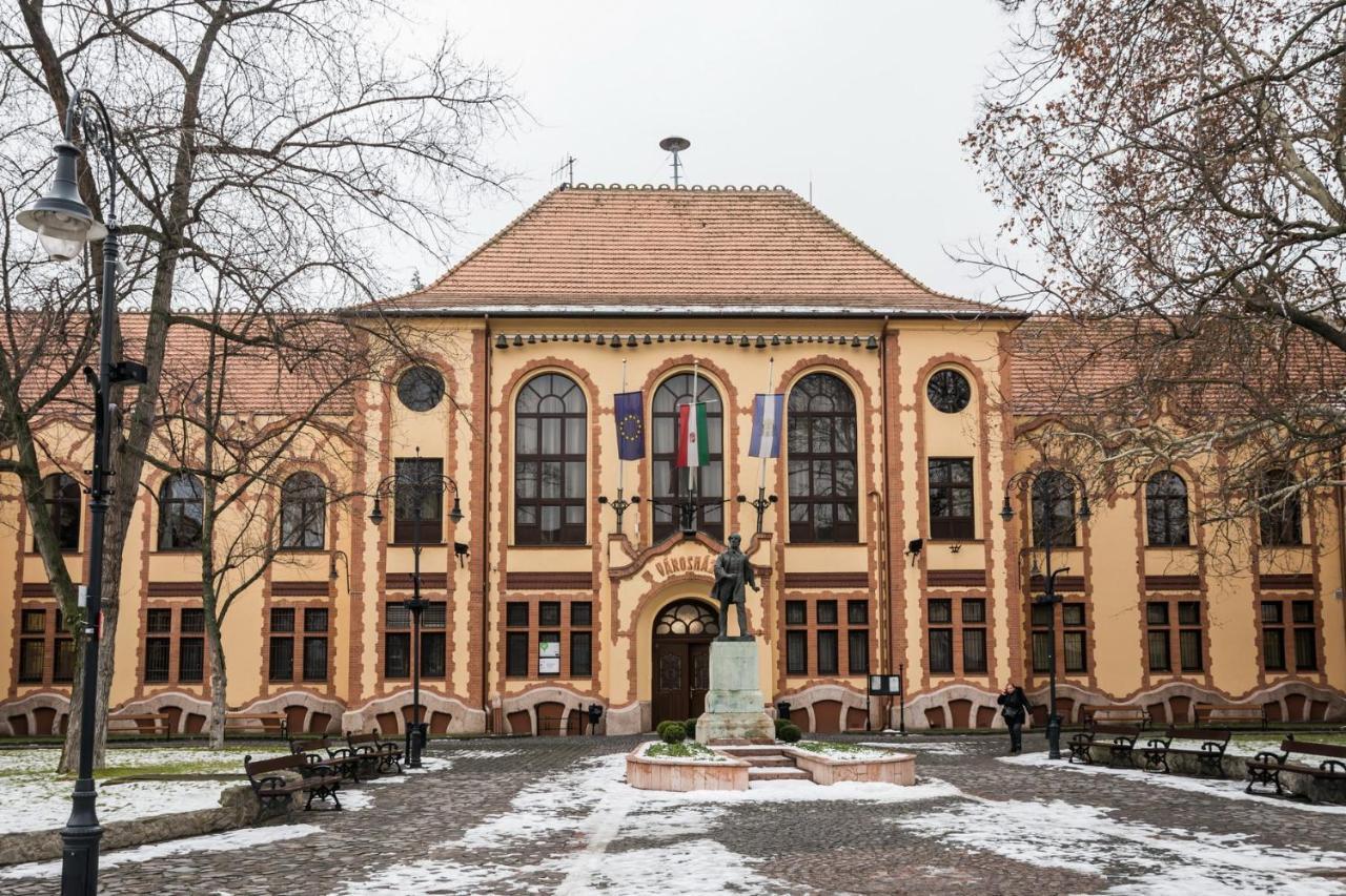 Central Home- Pesterzsebet Budapest Eksteriør bilde