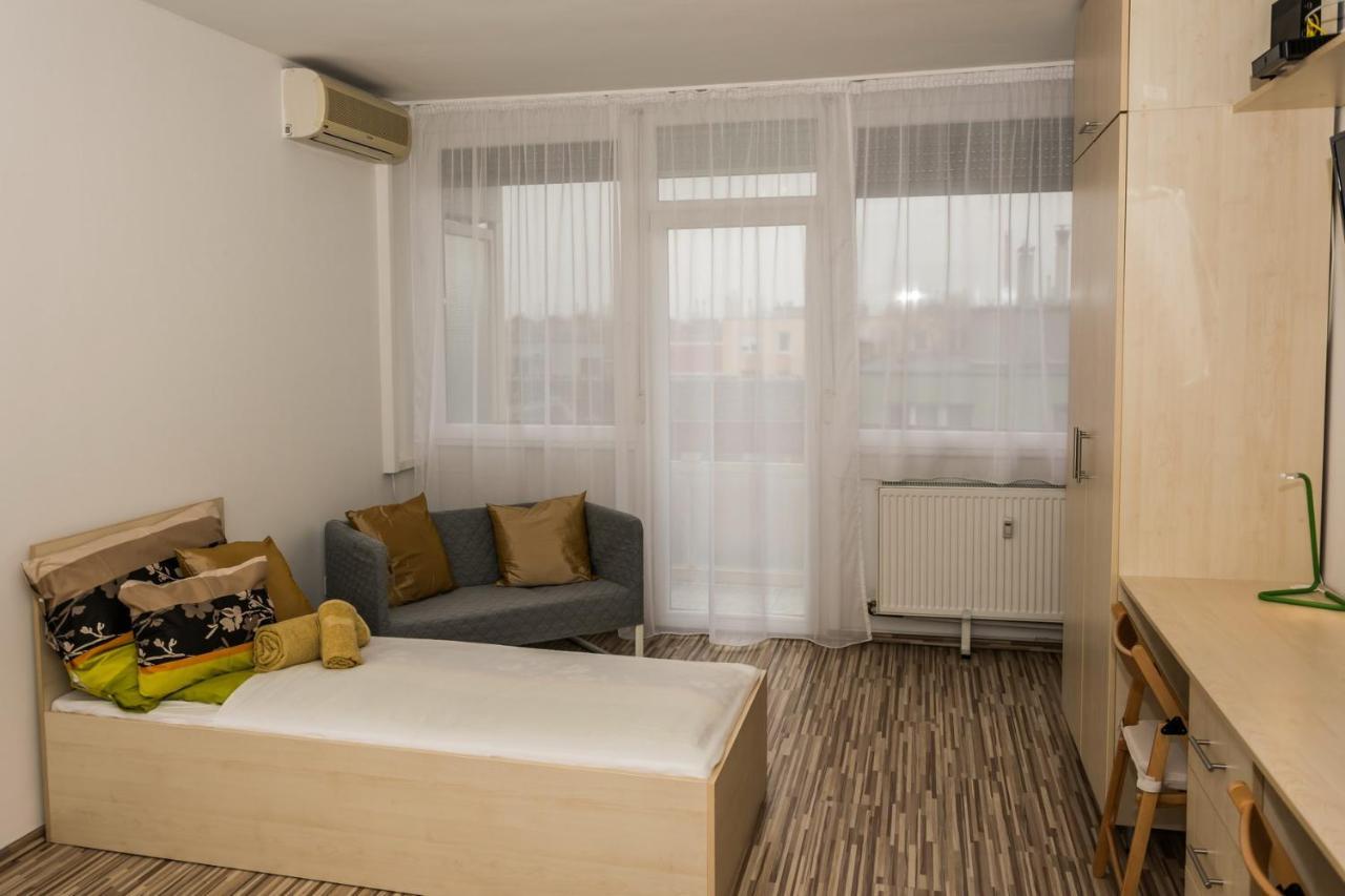 Central Home- Pesterzsebet Budapest Eksteriør bilde